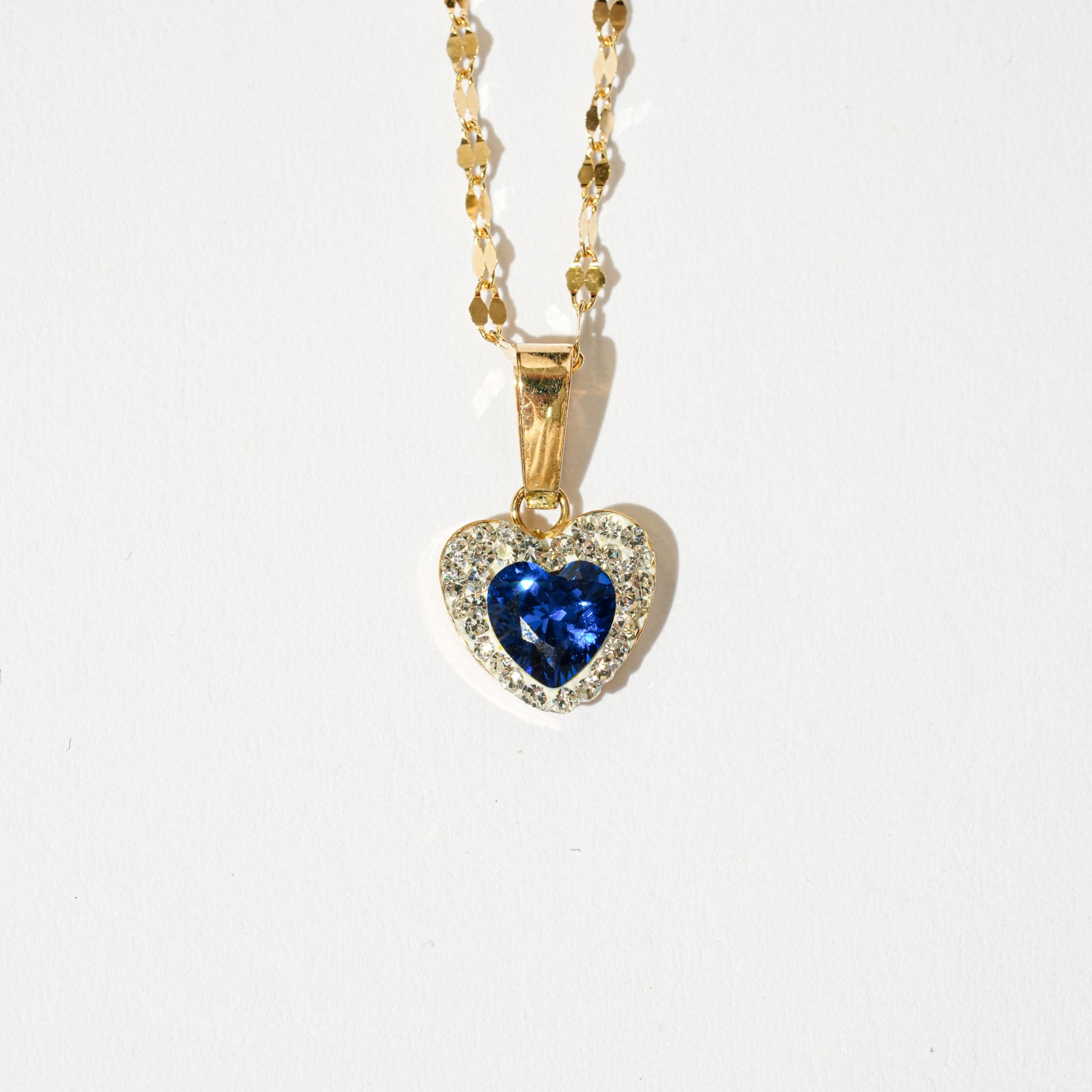 Collana cuore blu in oro 18kt