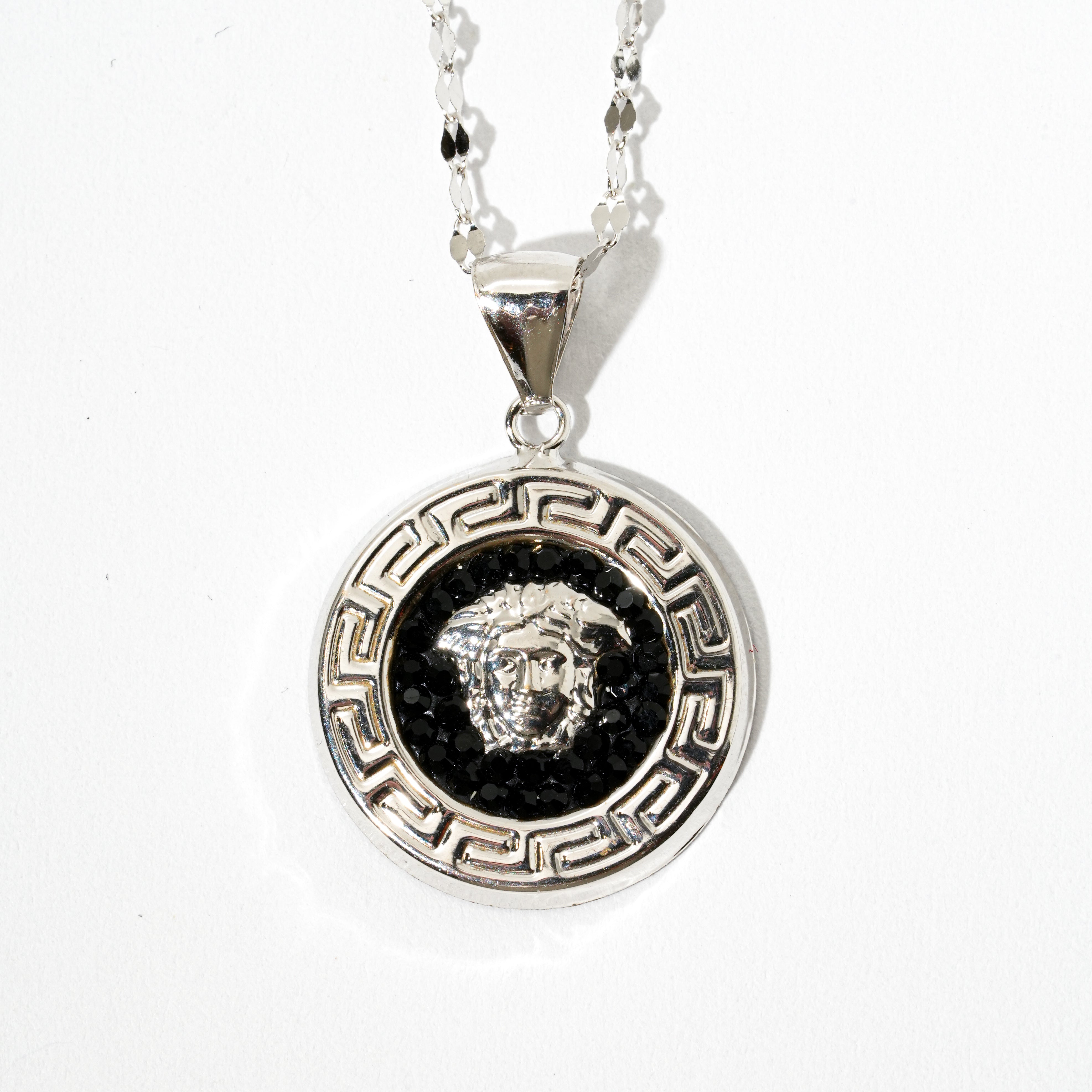 Collana medusa in oro 18kt