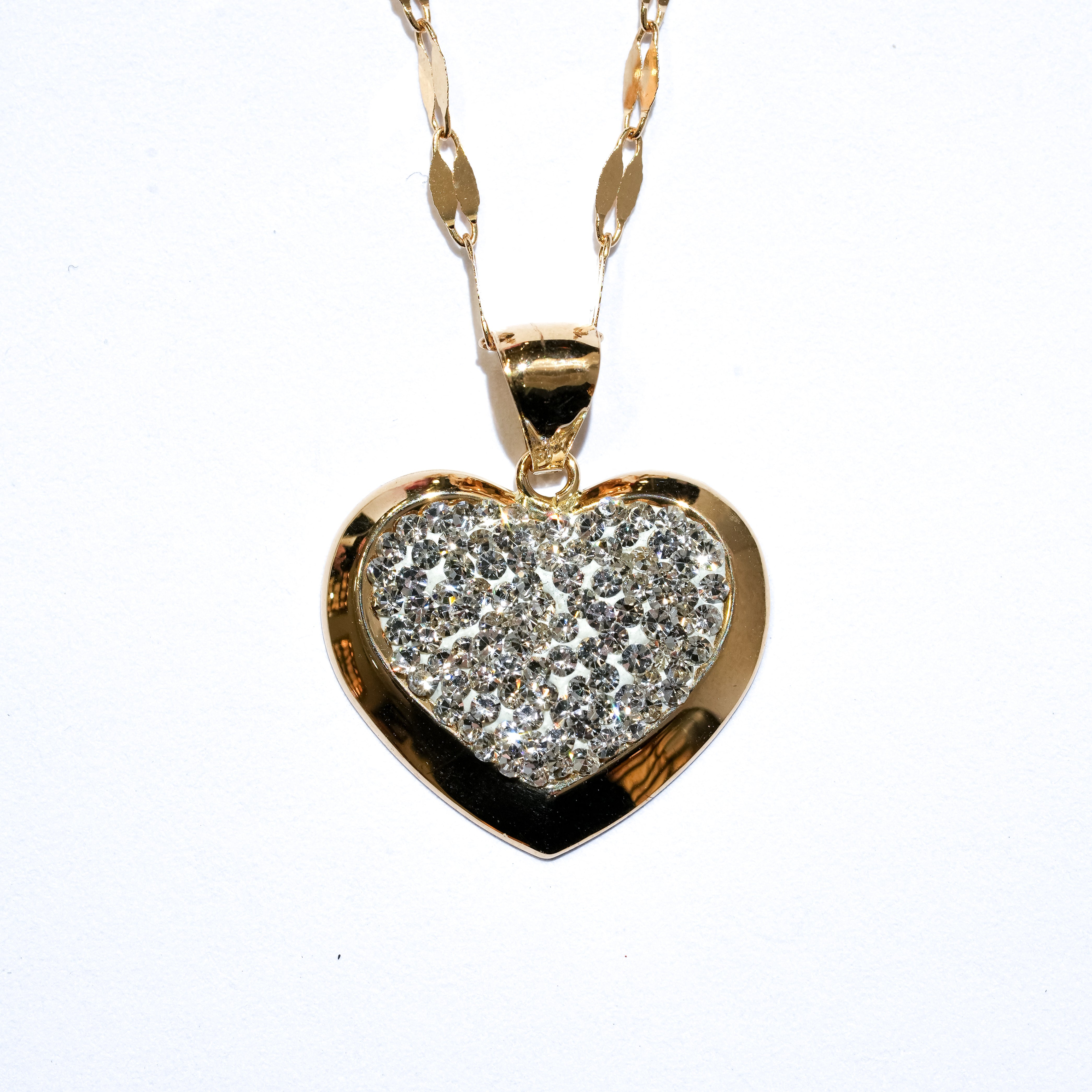 Collana con cuore in oro 18Kt e zirconi