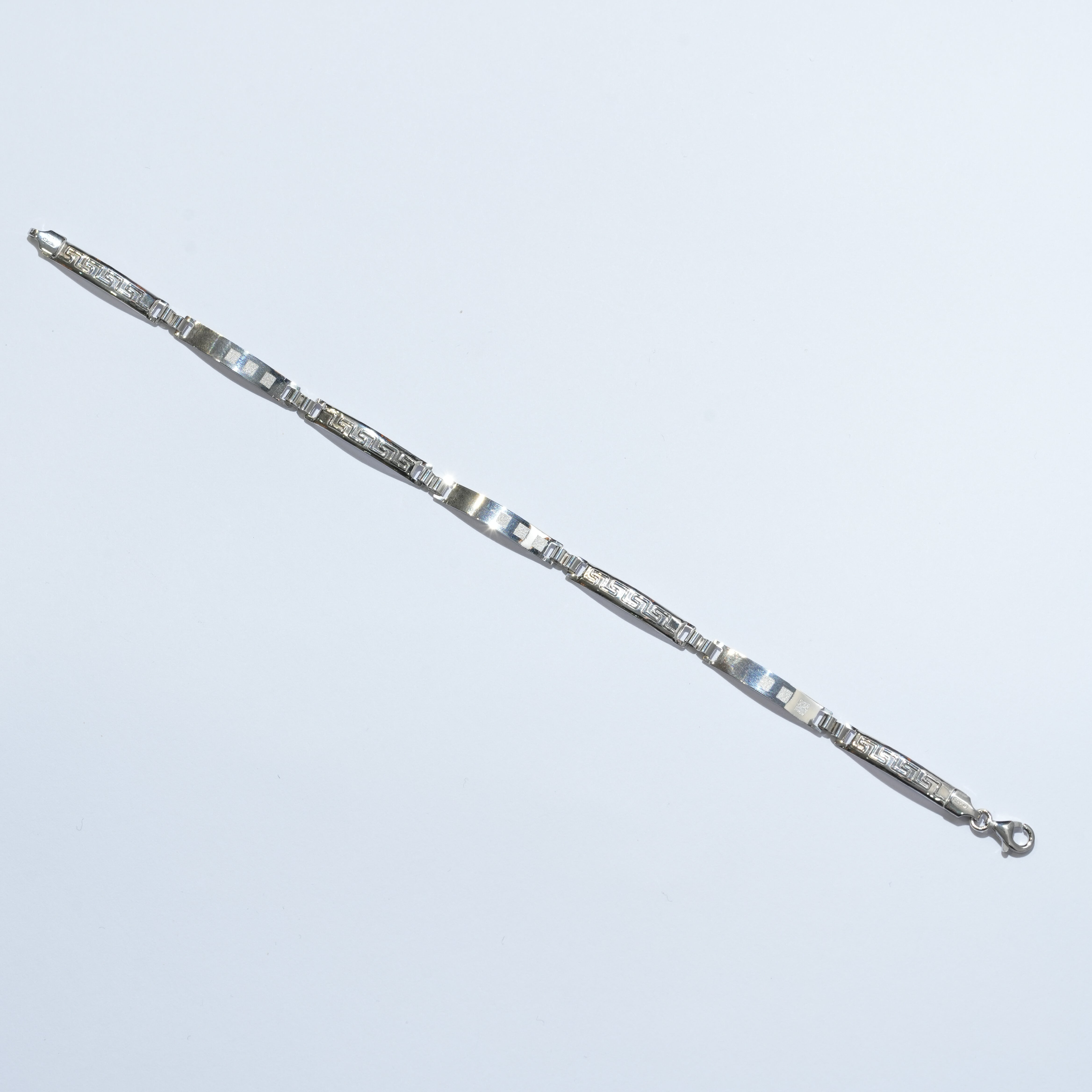 Bracciale a piastra in oro bianco 18Kt