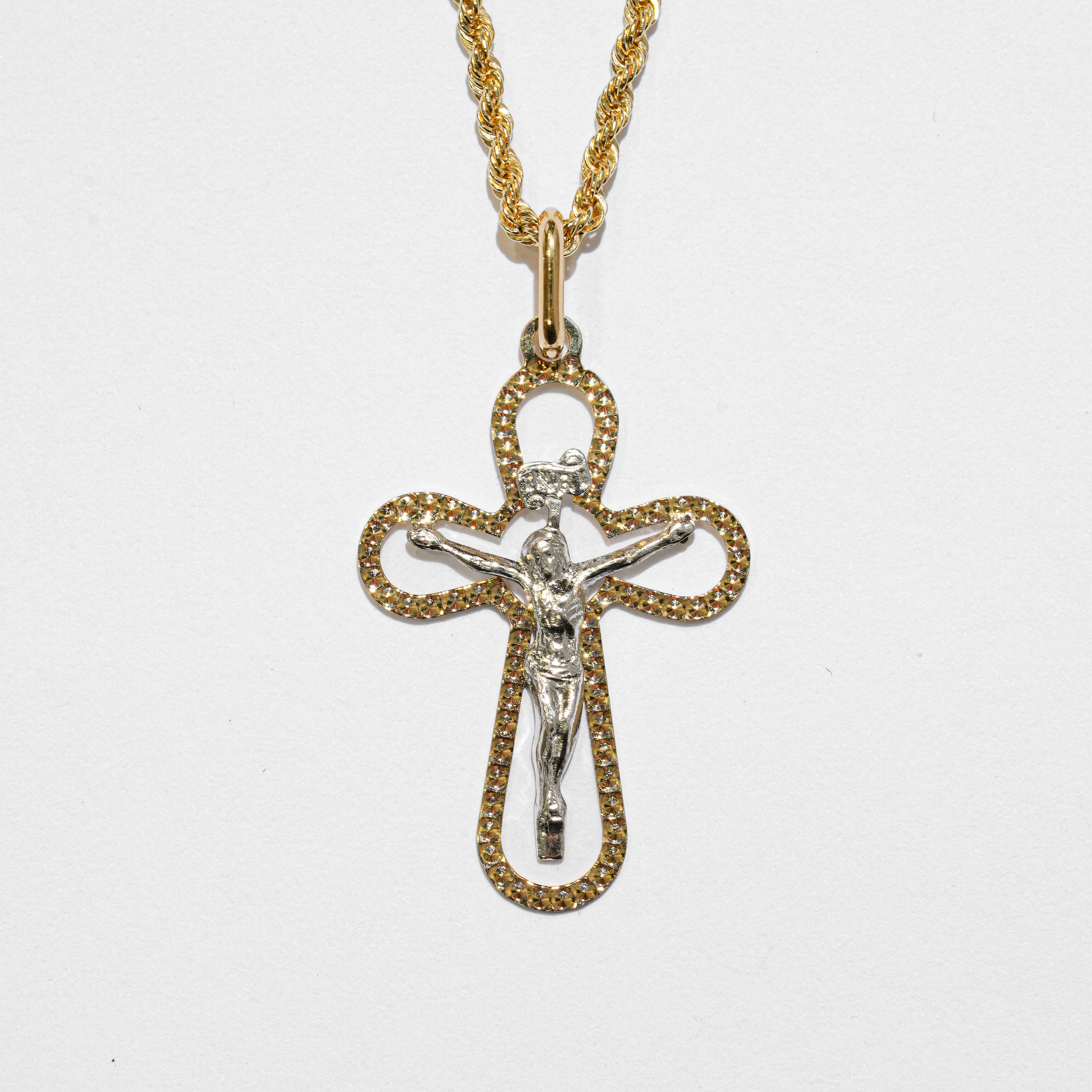 Collana con croce in oro 18Kt