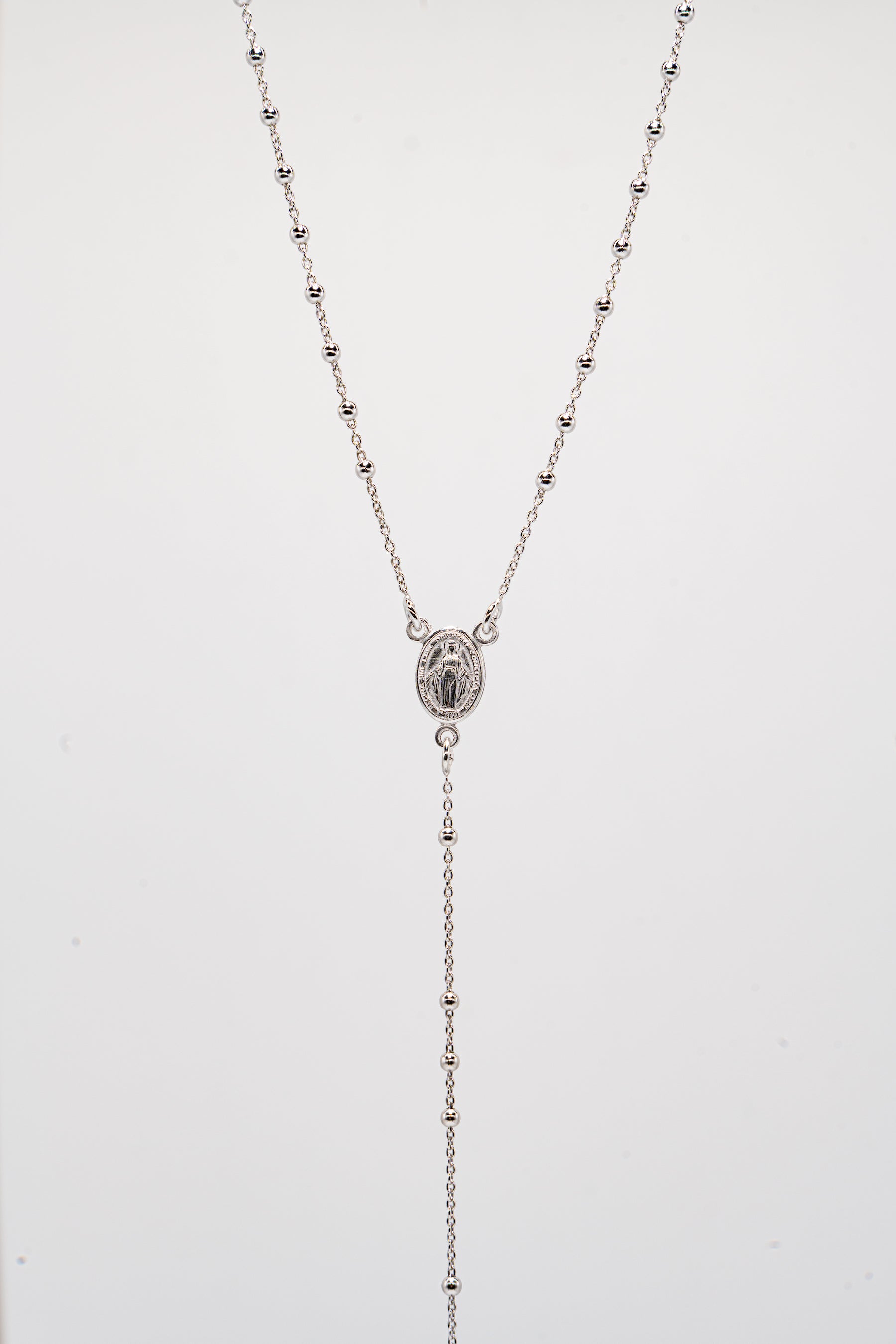 Rosario con pietre argentate